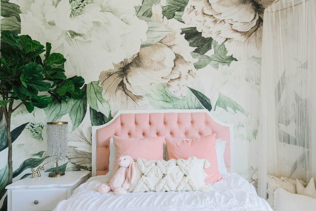 How to Use Wall Murals in the Nursery or Kid's Room ...