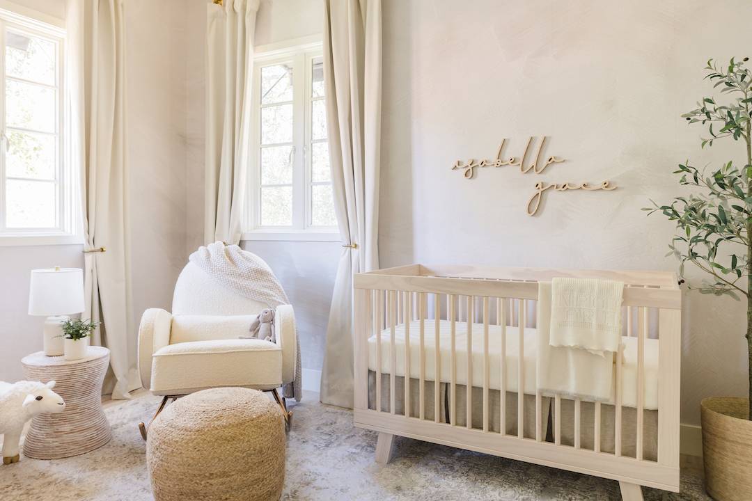 Mirror above outlet crib